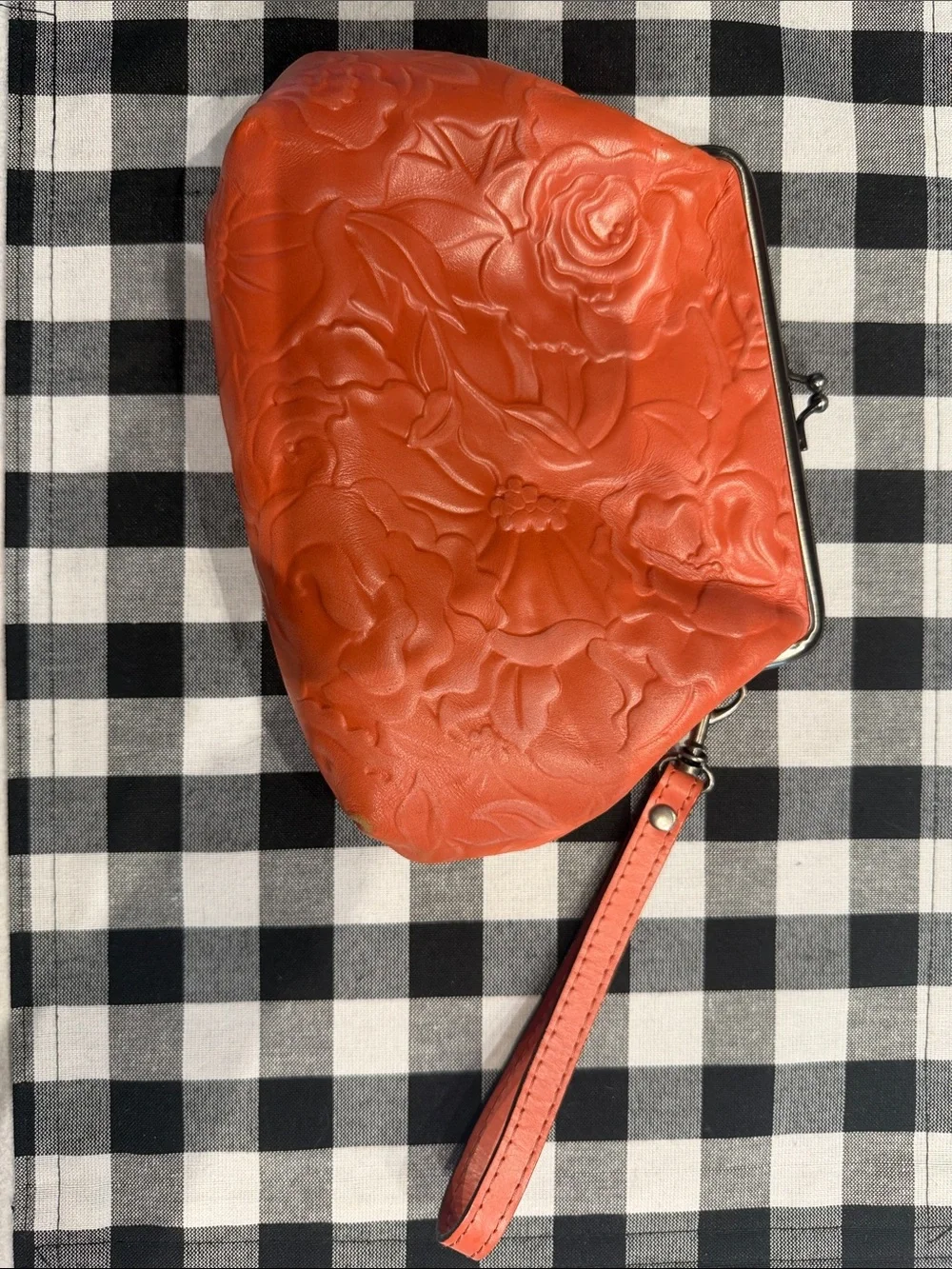 Patricia Nash kisslock wristlet